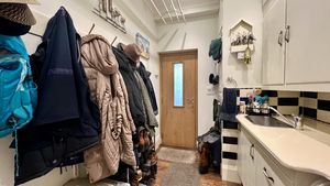 Photo 33- click for photo gallery